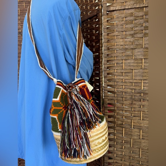 Opalo Handwoven and Iraca Palm Tote –Colombian Artisan Bag - Picture 12 of 12